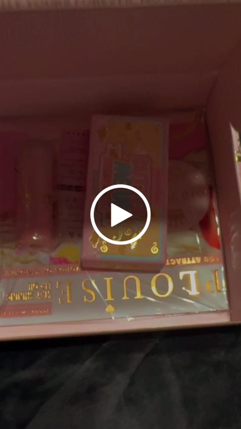 Customer video review of P. Louise Butter Me Up Lipstick Palettes