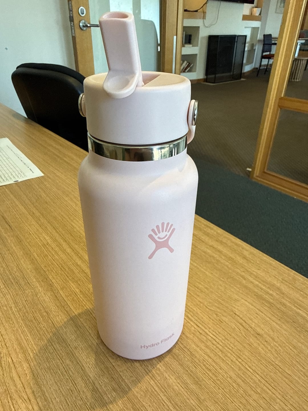 Customer photo review of Hydro Flask Wide Mouth Trillium Bottle with Flex Straw Cap 946ml
