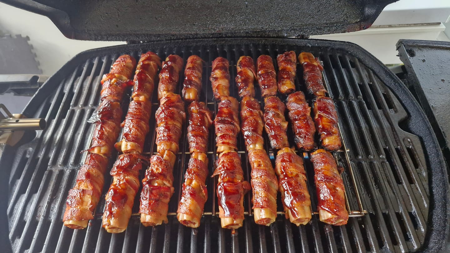 Customer photo review of Smokai Starter Kit for Weber® Q™