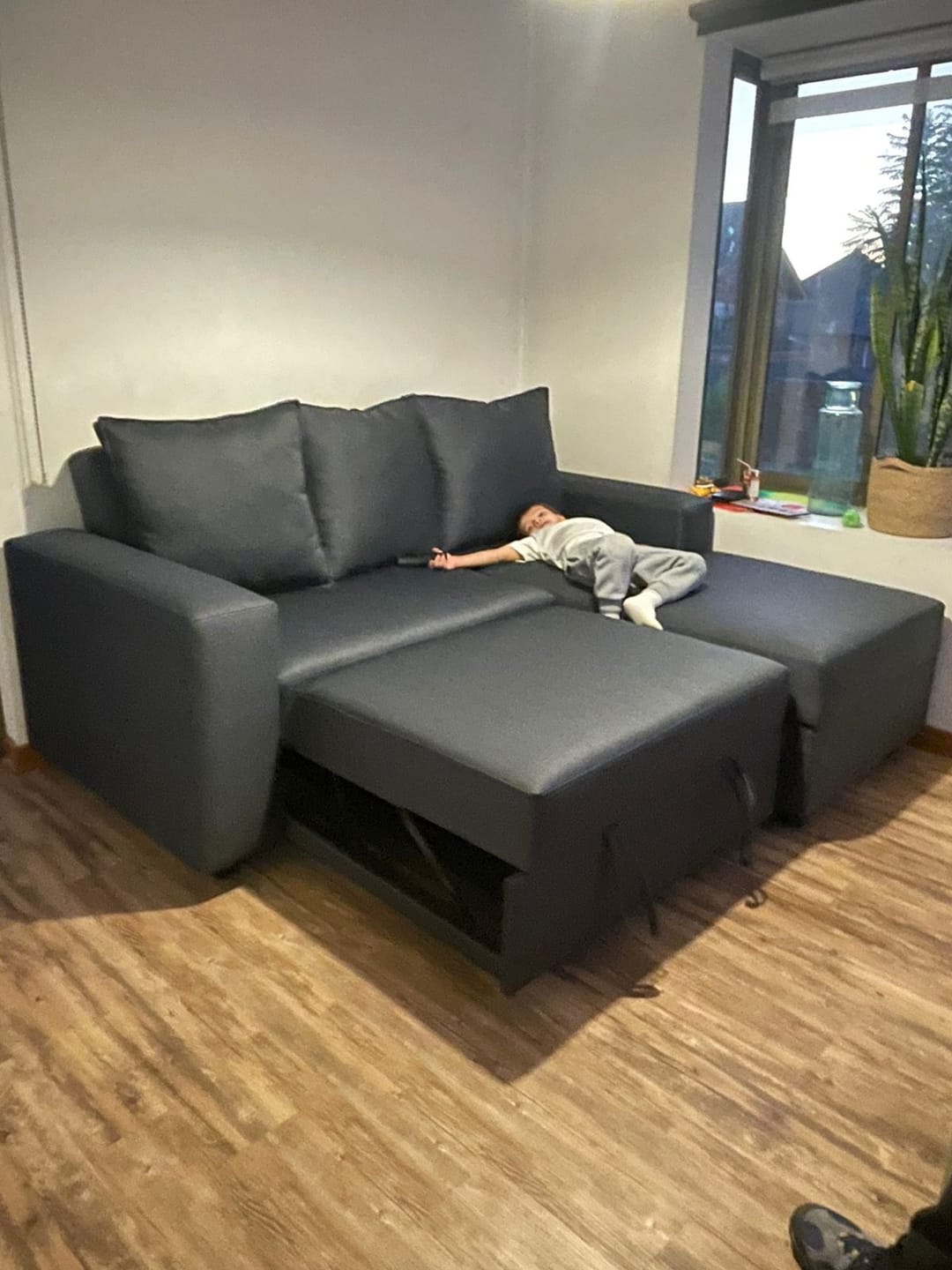Customer photo review of Sofá en L Cama + Baúl y Cojines Grandes