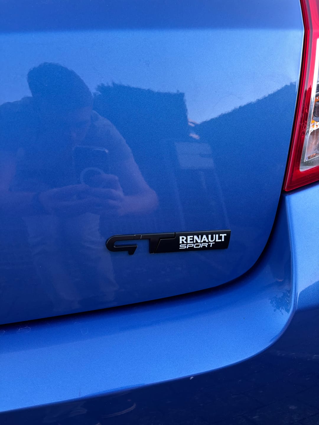 Customer photo review of Logo Renault GT Line / RS Line