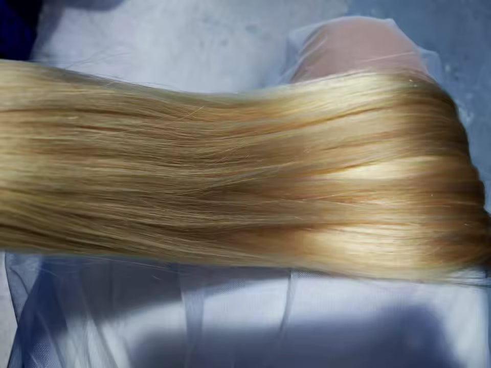 Customer photo review of Remy Clip-In Hair Extensions 100g – Straight