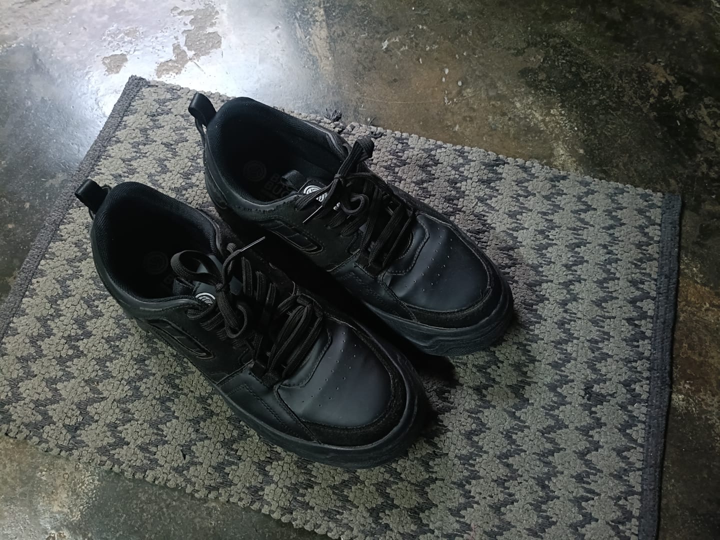 Customer photo review of Bacca Bucci EVOLVE - The Ultimate Low-Top Sneakers for Men