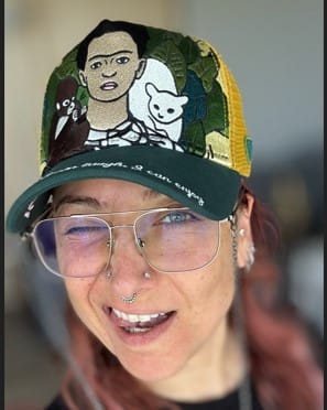 Customer photo review of Trucker Hat - Art Collection - Frida - Yeşil