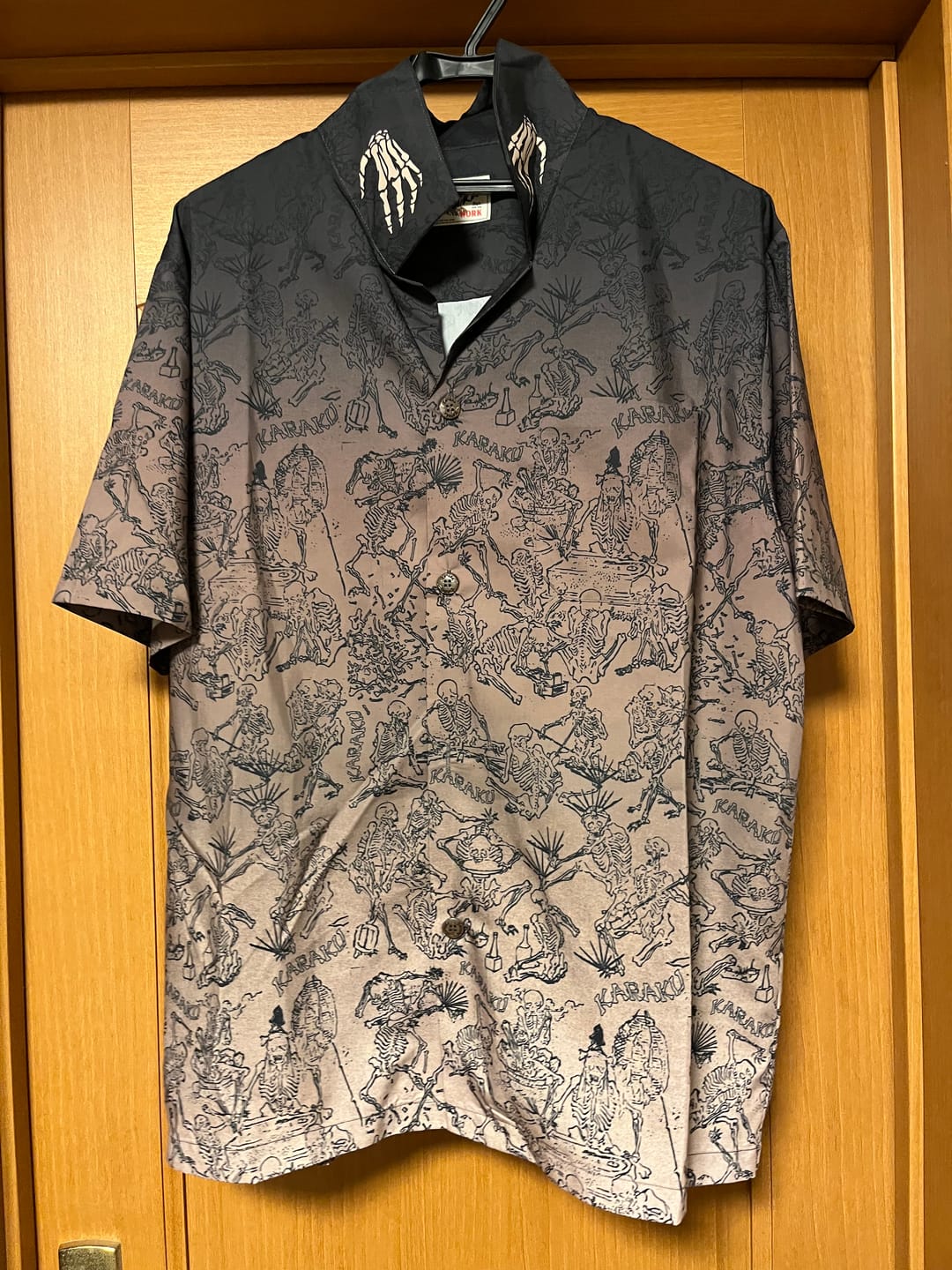 Customer photo review of 河鍋暁斎「生を謳歌している骸骨」浮世絵風アロハシャツ