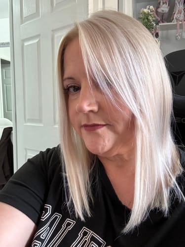 Customer photo review of Face Framing Layers / Clip In Extensions / Human Hair / 14 inches / 15 grams