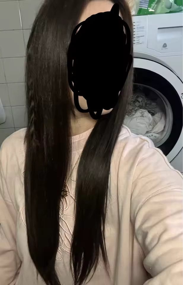 Customer photo review of Remy Clip-In Hair Extensions 100g – Straight