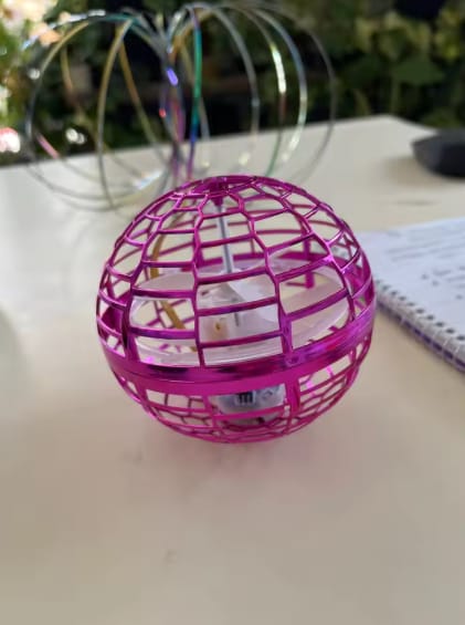Customer photo review of Schwebender Spielball Kinder | Interaktives Bewegungsspielzeug