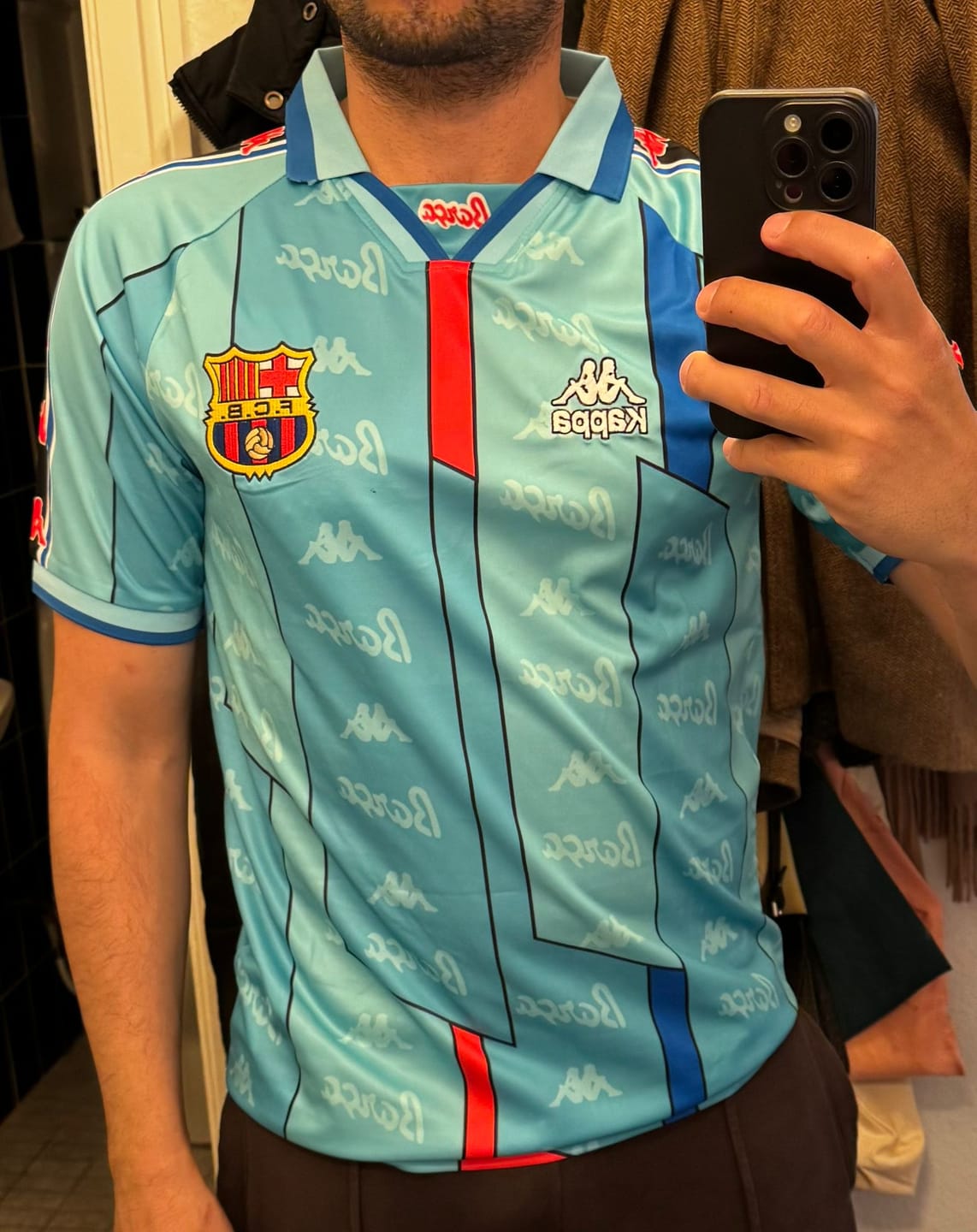 Customer photo review of Hristo Stoichkov #8 Barcelona 1996 1997 Home Retro Jersey