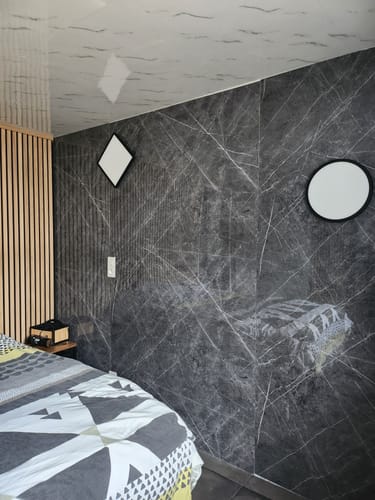 Customer photo review of Panneau PVC Mural Effet Marbre Gris – Imperméable et entretien facile
