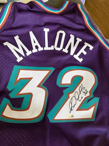 Customer photo review of Karl Malone Autograph Signing