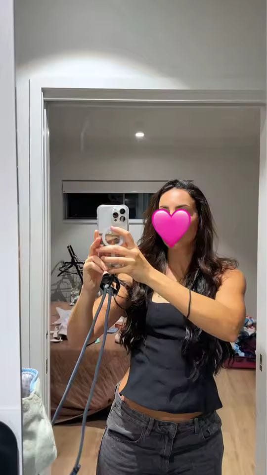 Customer photo review of Remy Clip-In Hair Extensions 100g – Straight
