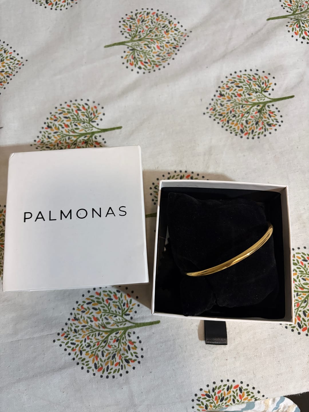 Customer photo review of Classic Gold Bangle Bracelet