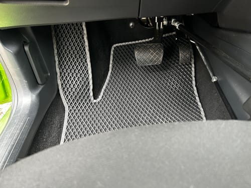 Customer photo review of Auto Fußmatten nach Maß - Vorne