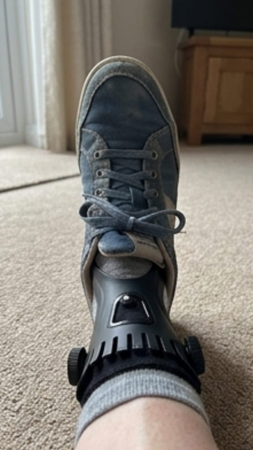 Customer photo review of Orthevo | Fußheberorthese