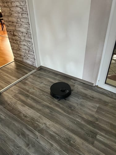 Customer photo review of Robot Vacuum V8 Pro – Fully Automatic Cleaning with Mopping Function, Intelligent Navigation & App Control