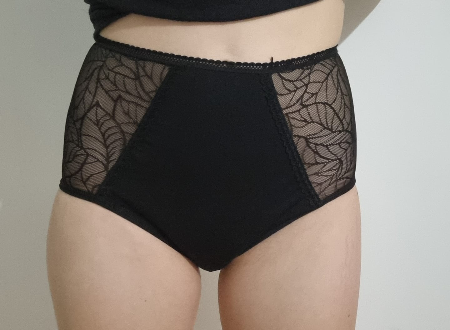 Customer photo review of Culotte Menstruelle Flora taille haute (Nouveauté)