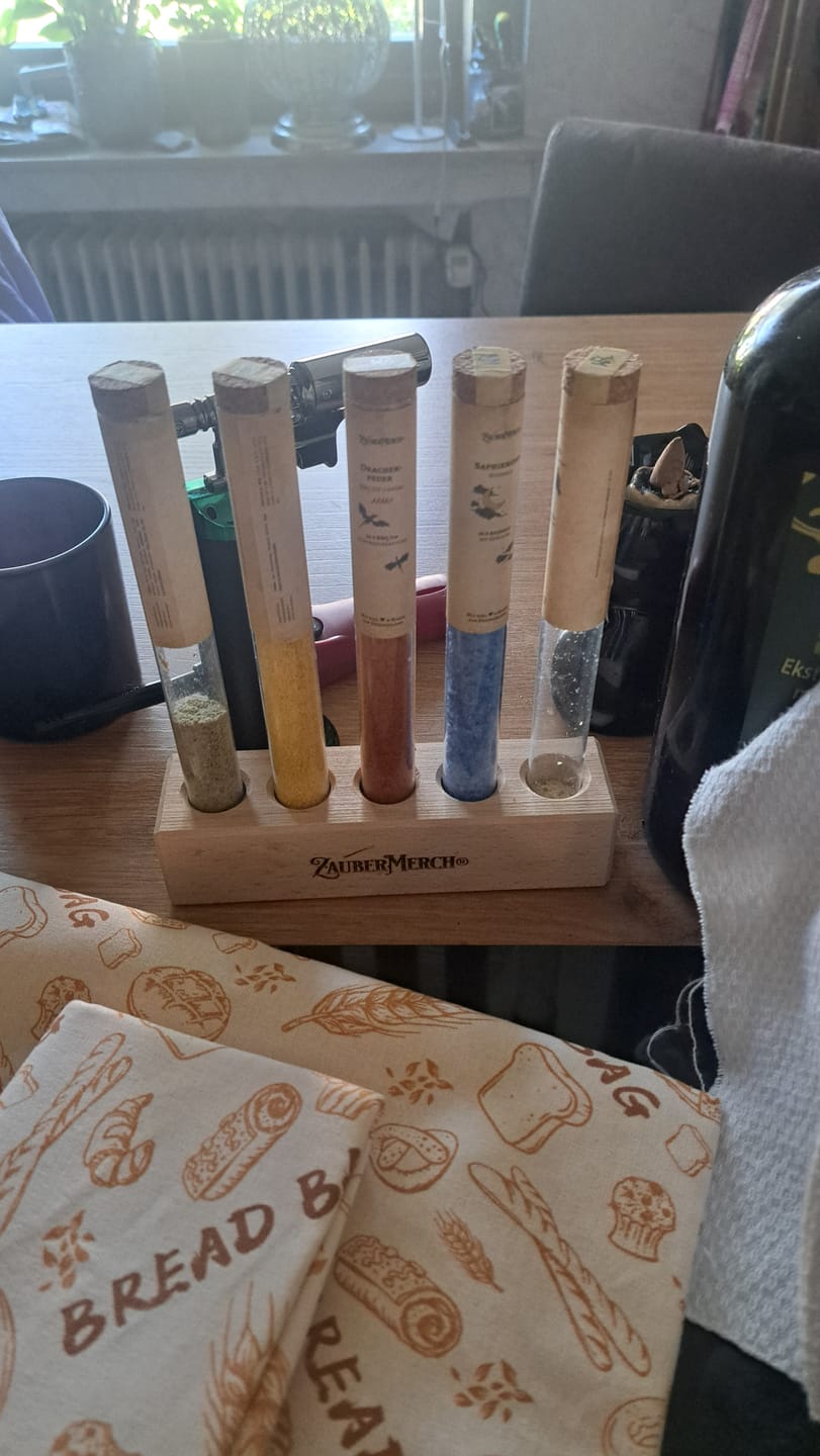 Customer photo review of Alchemisten-Set - 5er Gewürz- und Dipset im Reagenzglas