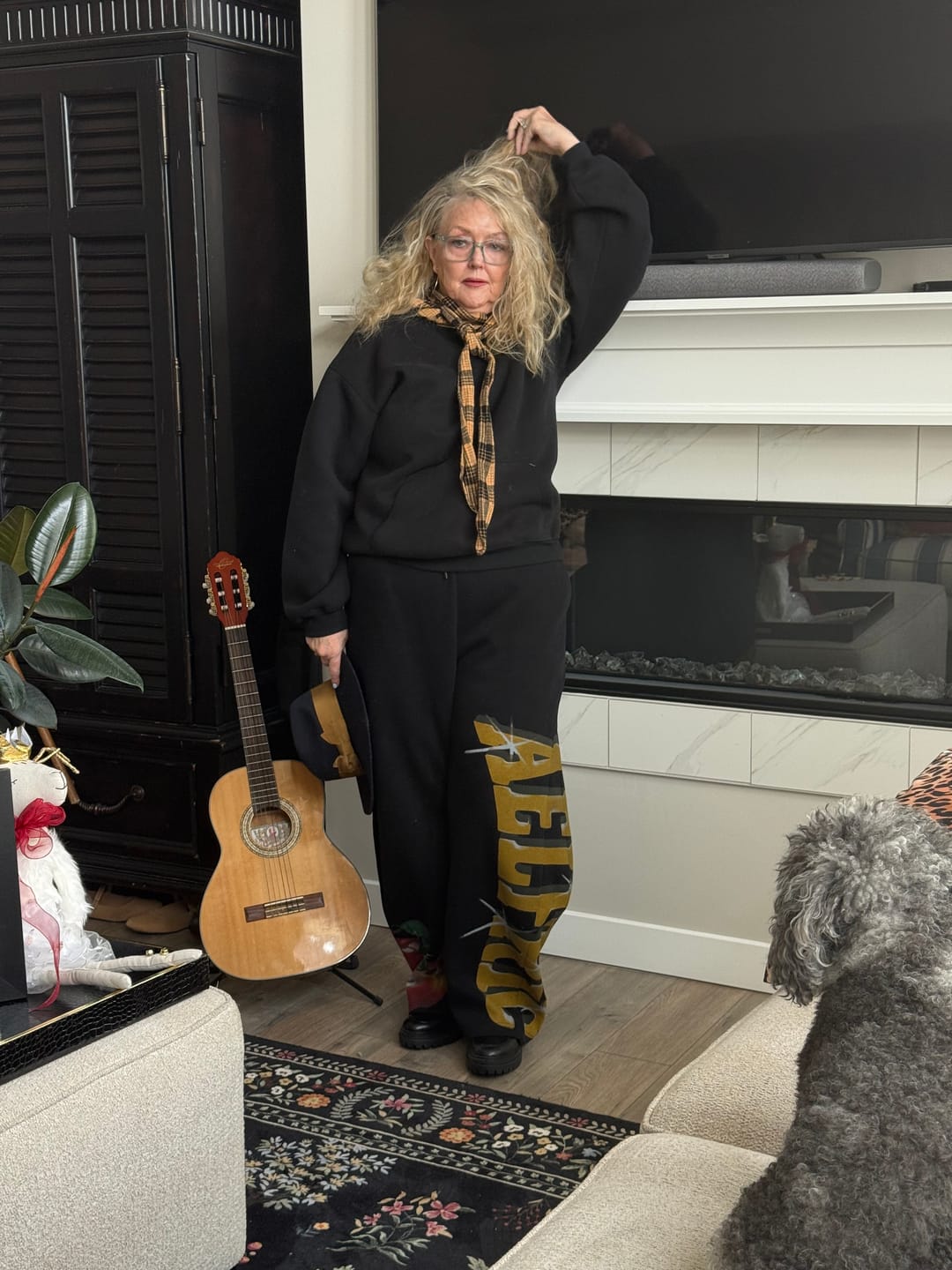 Customer photo review of Aelfric Eden Fruit Baggy Sweatpants