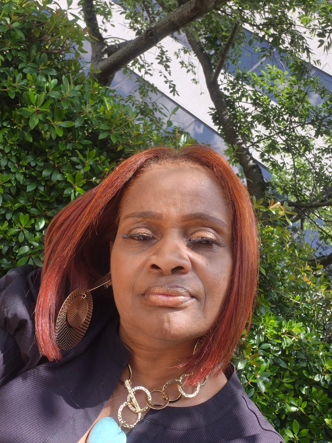 Customer photo review of Outre Every Wear HD Lace Front Wig - EVERY 1