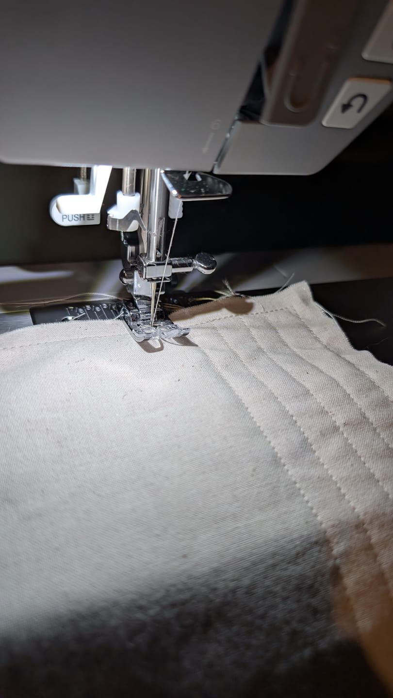 Customer photo review of Singer Heavy Duty HD6605 Sewing Machine - 100 stitch patterns, needle up/down - 2026 model