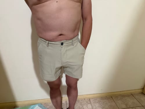 Customer photo review of Ultra-Stretch 5" Chino Shorts - Cream
