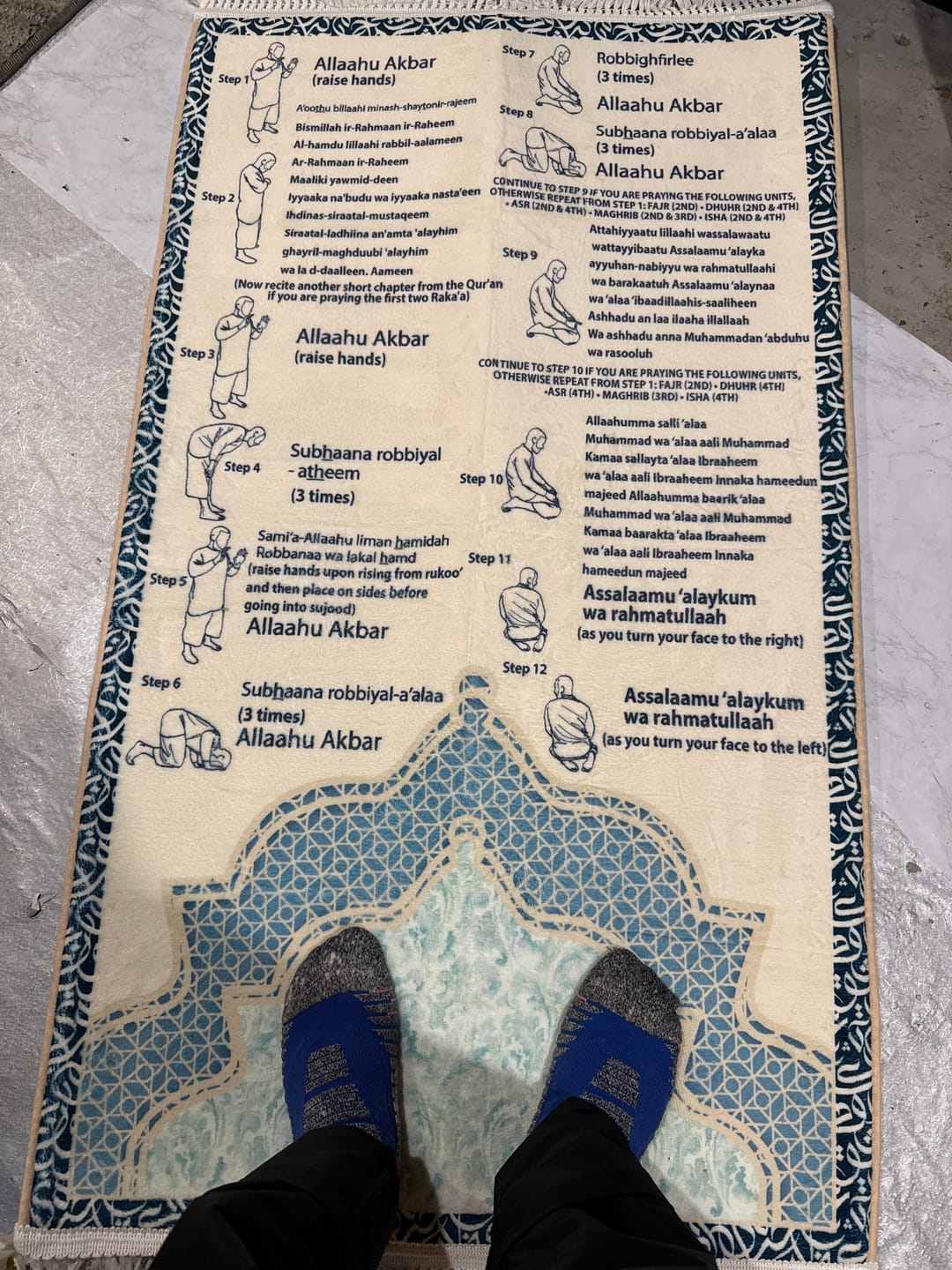 Customer photo review of Step-by-Step Phonetic Salah Padded Prayer Mat
