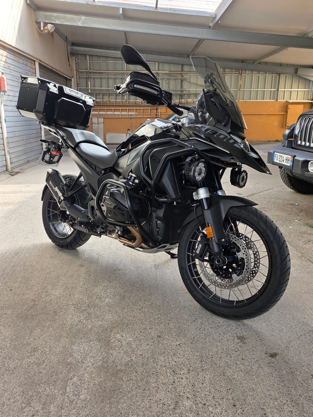 Customer photo review of Motorcycle Lights – The World’s Smartest Motorcycle Auxiliary Lighting System
