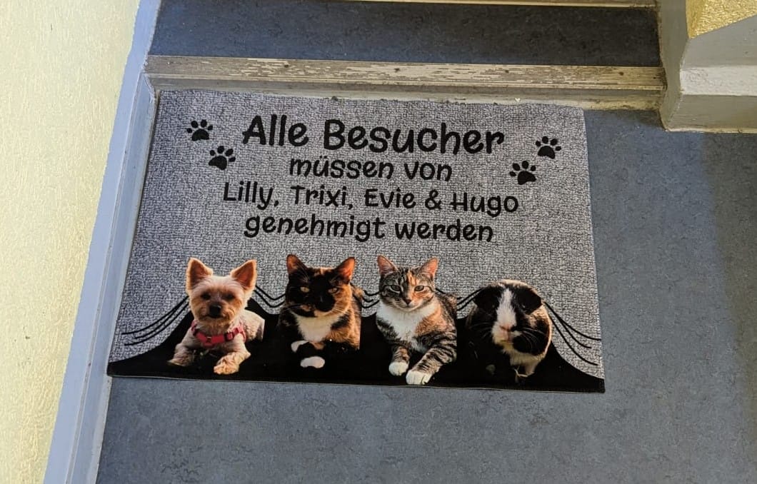 Customer photo review of Personalisierte Fußmatte - Besuch genehmigt