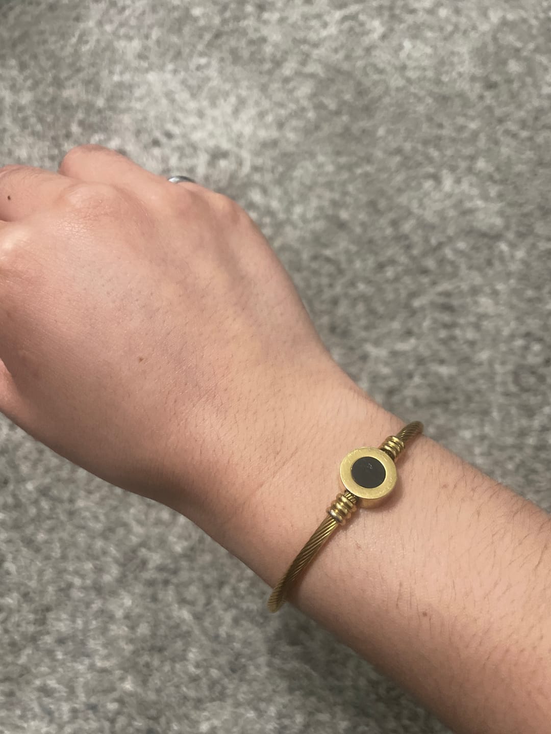 Customer photo review of Melinda Gold Rotatable Bangle