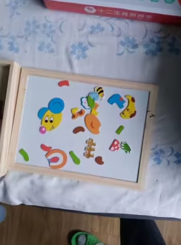 Customer photo review of Zeichentafel Kinder 2in1 | Magnettafel und Kreidetafel