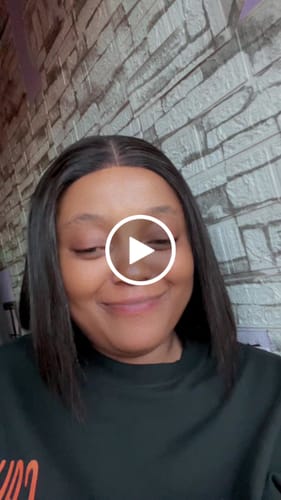 Customer video review of Vietnamese SDD Bone Straight Natural Colour