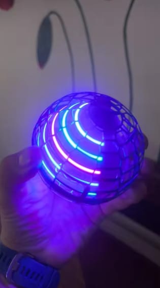 Customer photo review of Schwebender Spielball Kinder | Interaktives Bewegungsspielzeug