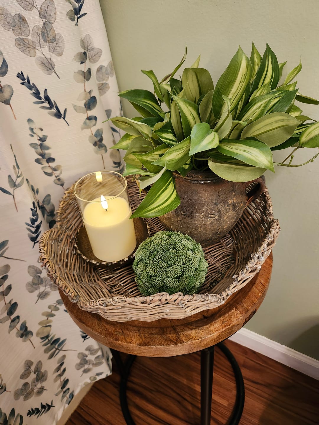 Customer photo review of Gray Wash Scallop Tray