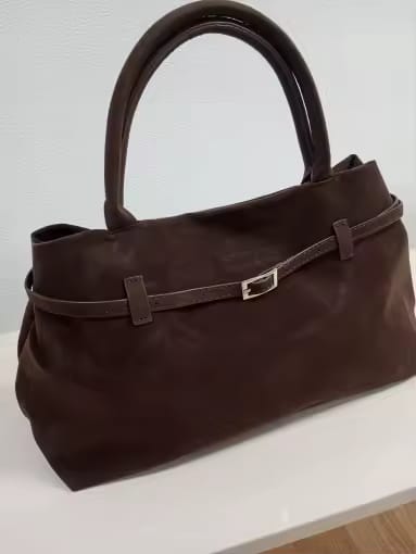 Customer photo review of Arne - Grand Sac à Main Élégant en Daim