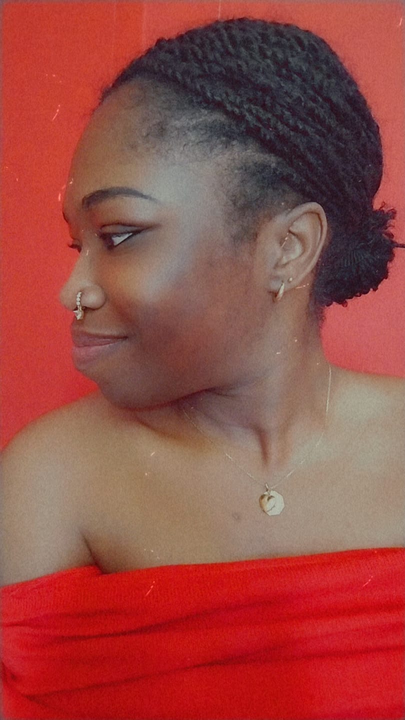 Customer photo review of Piercing Aliya