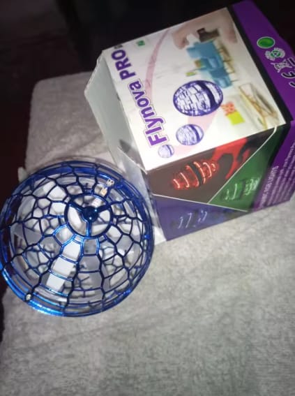 Customer photo review of Schwebender Spielball Kinder | Interaktives Bewegungsspielzeug