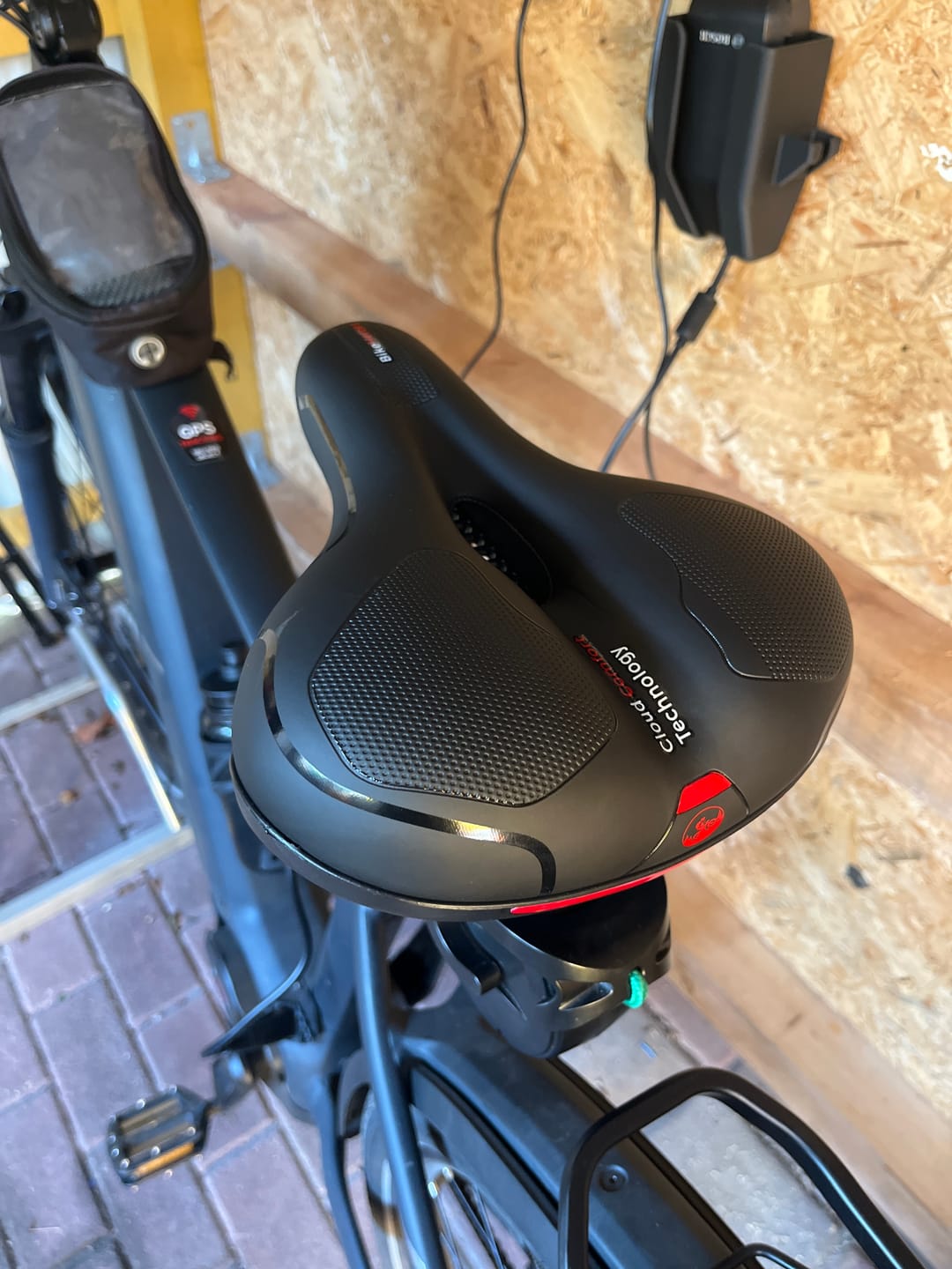 Customer photo review of CloudComfort Max