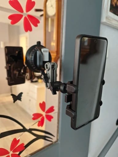 Customer photo review of MountPro 360 — Universal Car Phone Holder & Windshield Mount