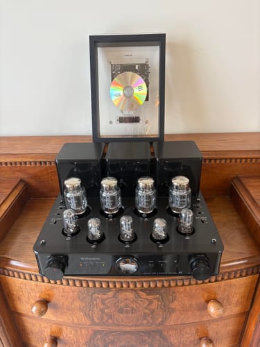 Customer photo review of M1 Music Frame CD Player