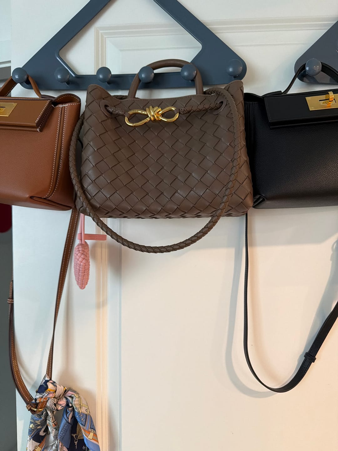 Customer photo review of BV SMALL ANDIAMO 25CM CHOCOLATE LAMBSKIN