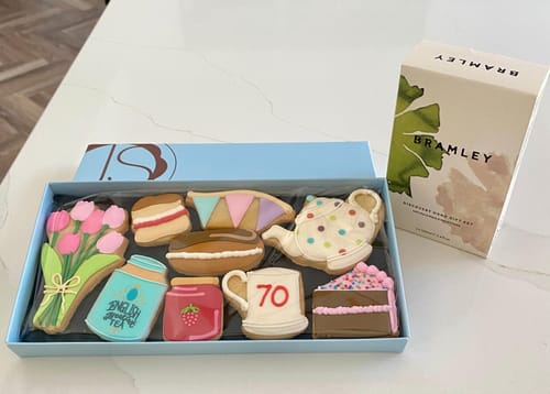 Customer photo review of Afternoon Tea Deluxe Biscuit Box