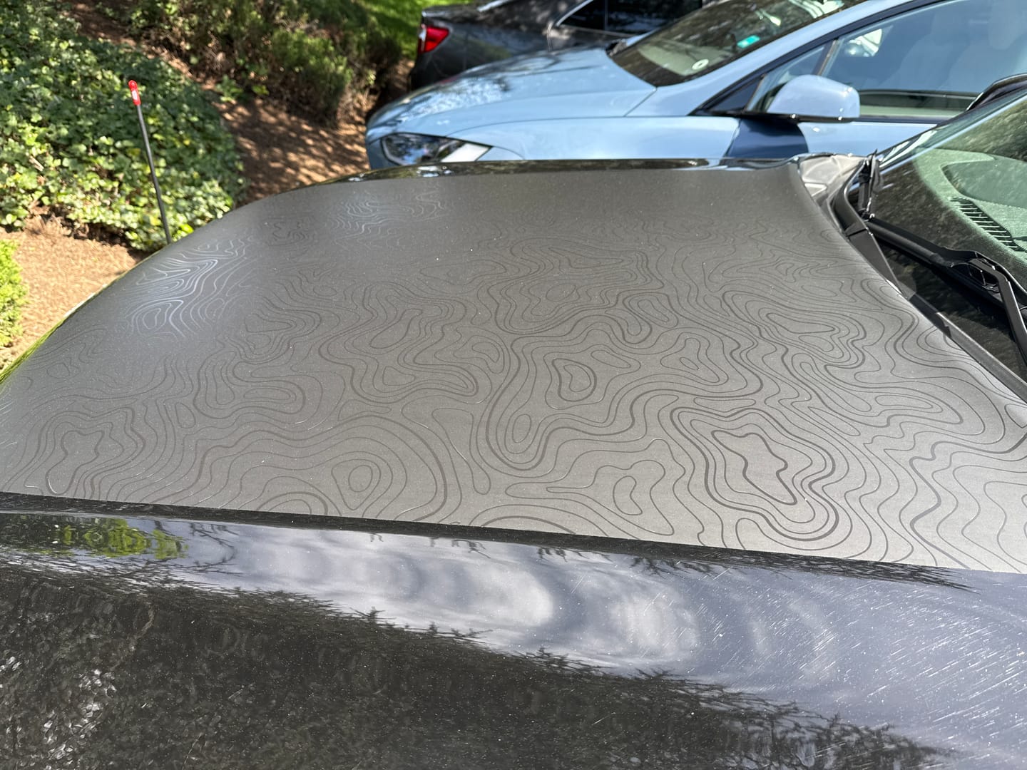 Customer photo review of Hood Graphic | fits Jeep Grand Cherokee L 2021-2024 3-row