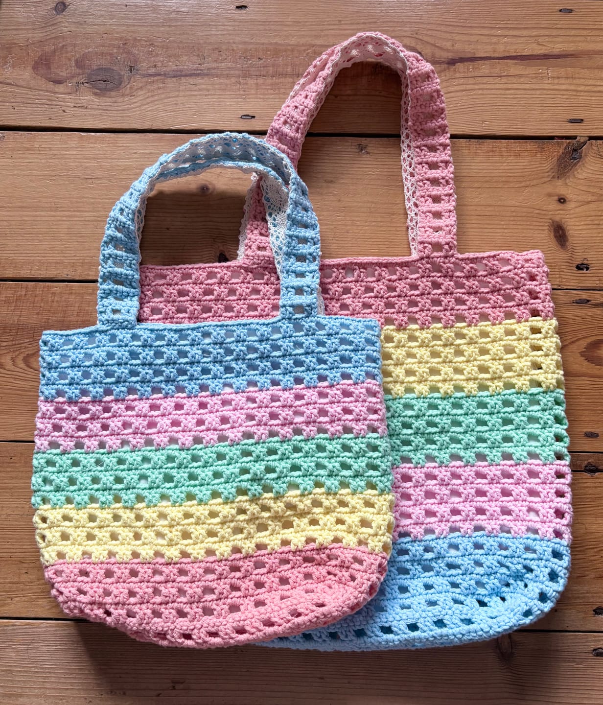 Customer photo review of CrochetPark™ Rainbow Waffle Tote crochet kit