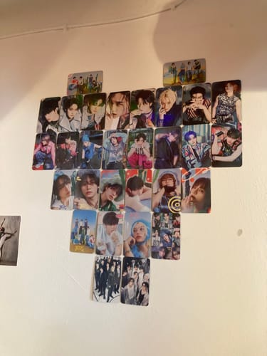 Customer photo review of 60PCS SKZ Album Laser Photocard
