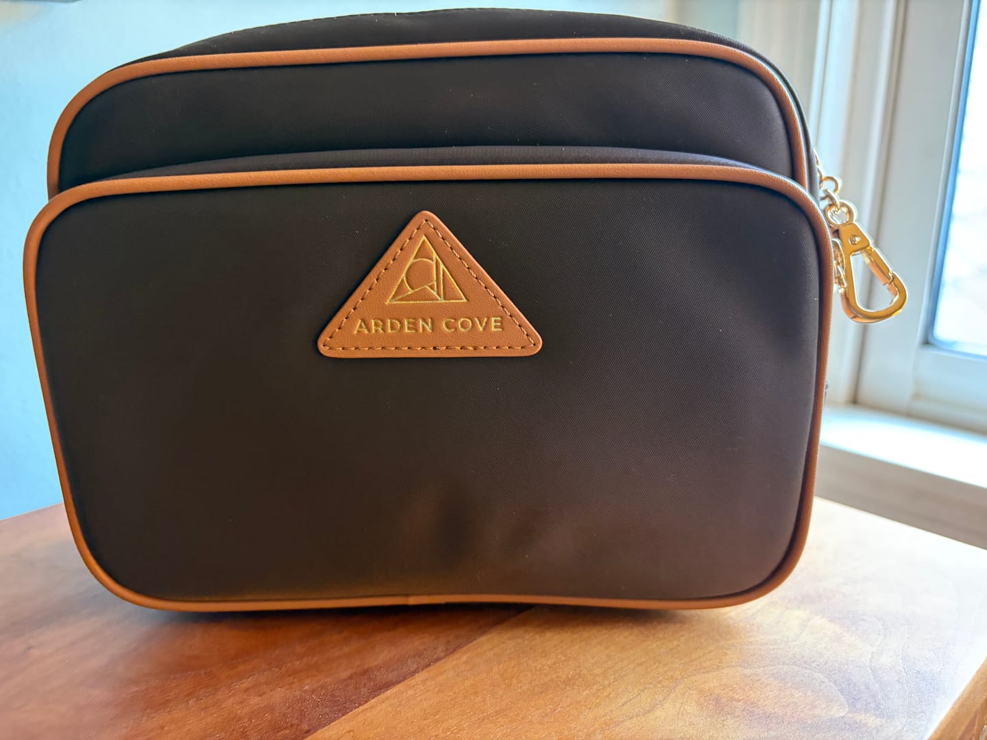 Customer photo review of Crissy Full Crossbody with Locking Clasps Strap
