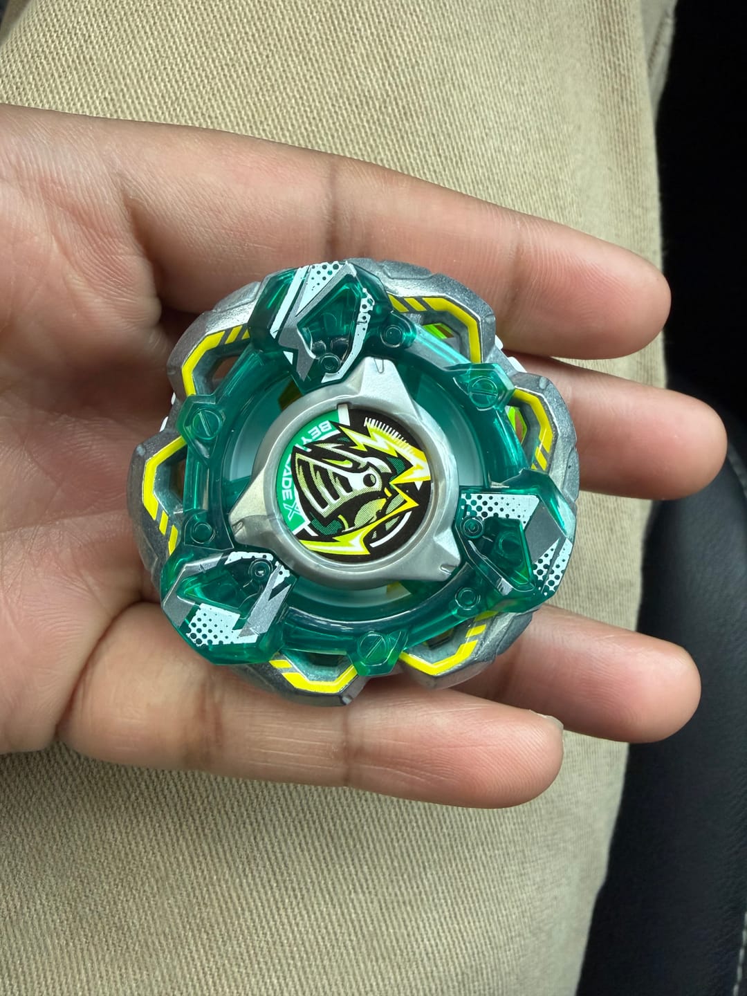 Customer photo review of [Pre-Order] Takara Tomy Beyblade X CX-14 Knight Fortress GV8-70UN