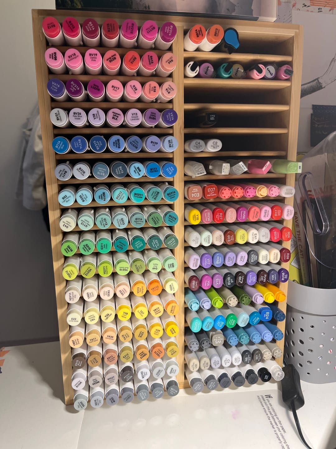 Customer photo review of Ohuhu Bamboo Marker Organizer (Europe Only)