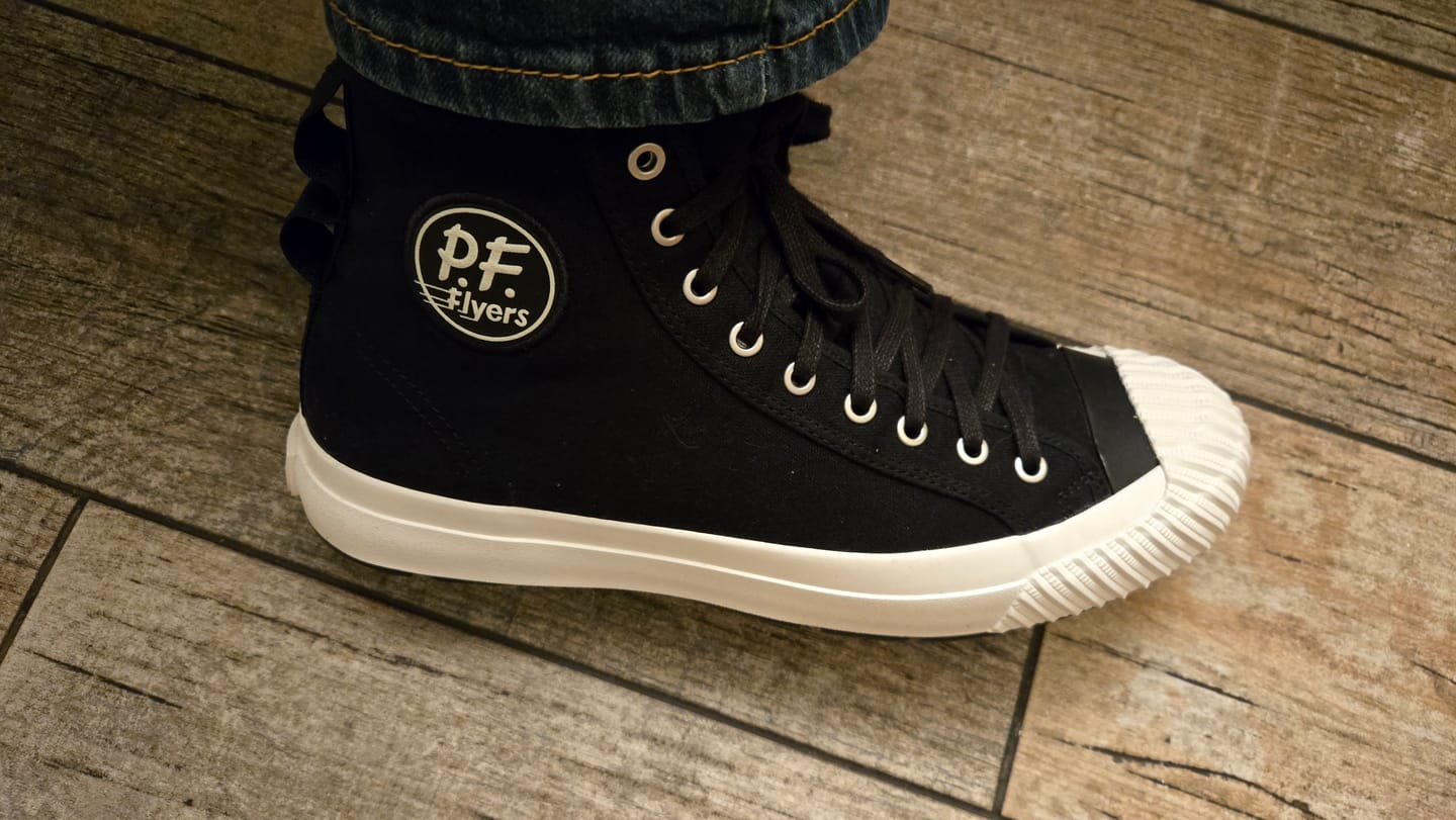 Customer photo review of Grounder High-Top Black/Sea Salt