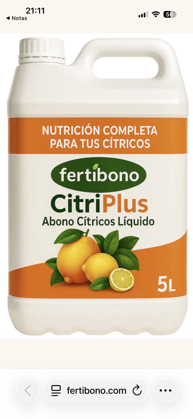 Customer photo review of Fertibono CitriPlus: Abono Cítricos, (5L), Rico en Hierro, Zinc, Calcio,Manganeso, Magnesio, AminoAcidos y NPK - Abono Plantas, Ecológico, Residuo Cero